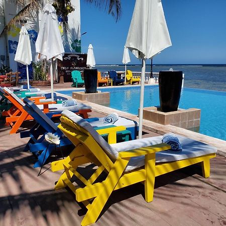 Casa Almarenzo Bed & Breakfast Bolinao Exterior foto