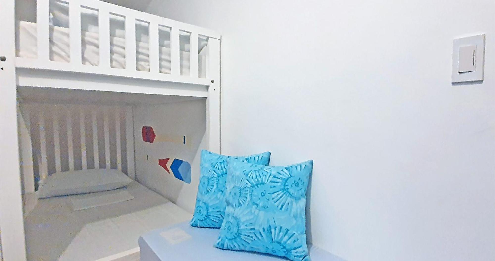 Casa Almarenzo Bed & Breakfast Bolinao Exterior foto