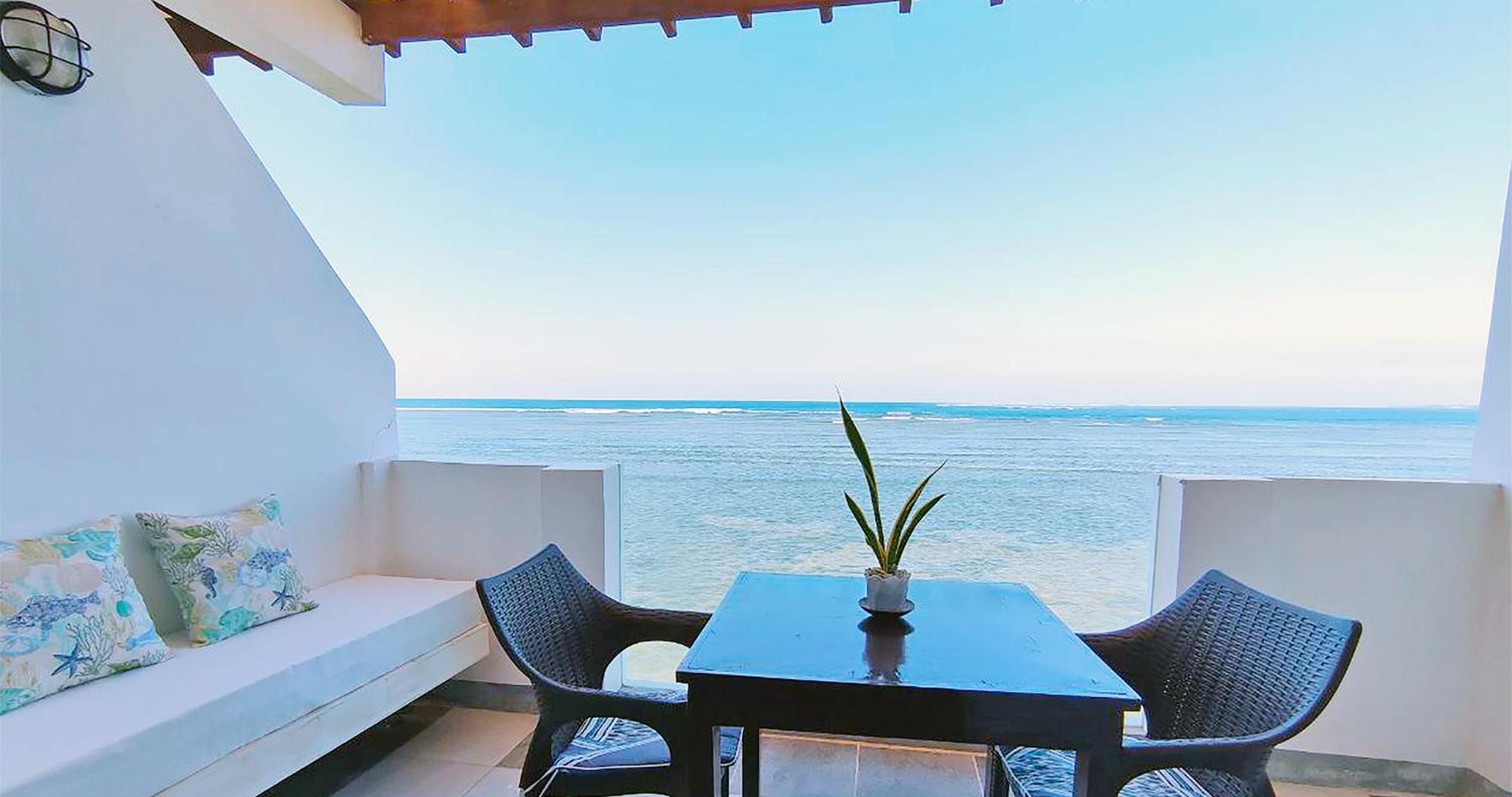 Casa Almarenzo Bed & Breakfast Bolinao Exterior foto