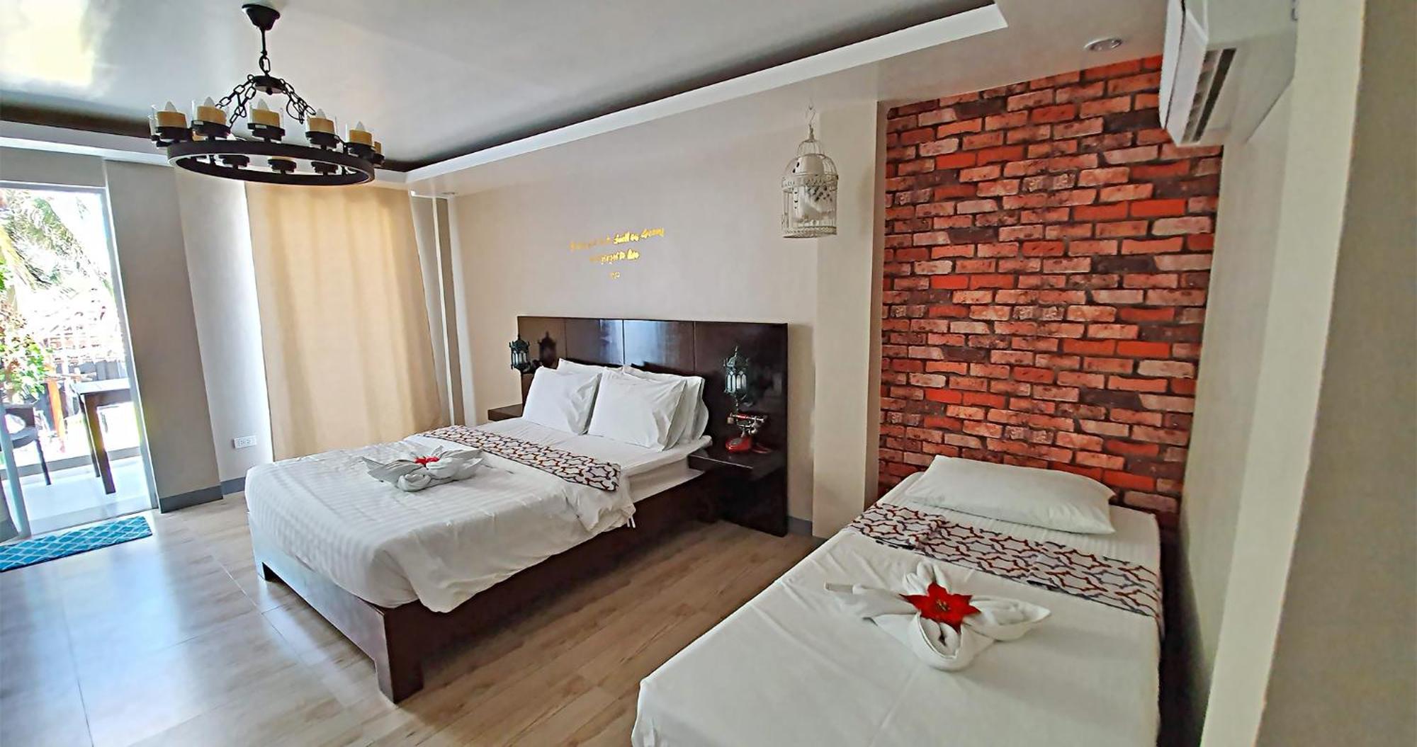 Casa Almarenzo Bed & Breakfast Bolinao Exterior foto