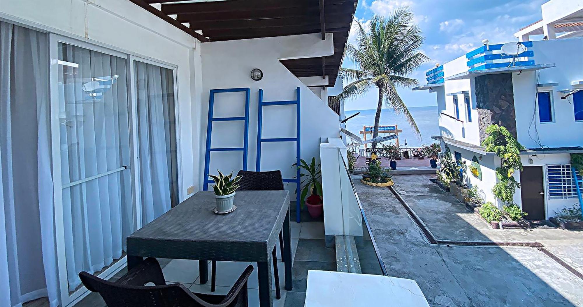Casa Almarenzo Bed & Breakfast Bolinao Exterior foto