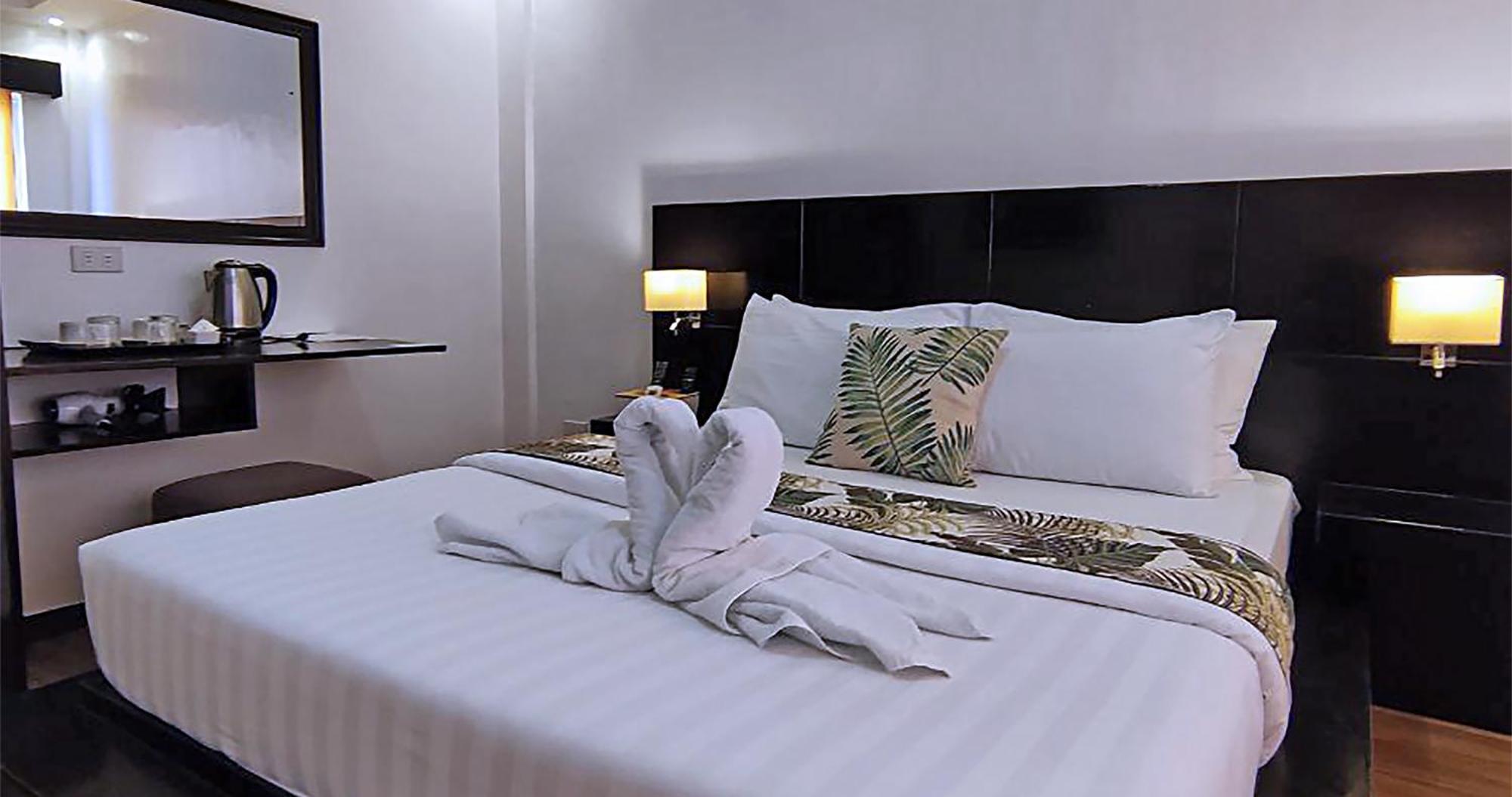 Casa Almarenzo Bed & Breakfast Bolinao Exterior foto