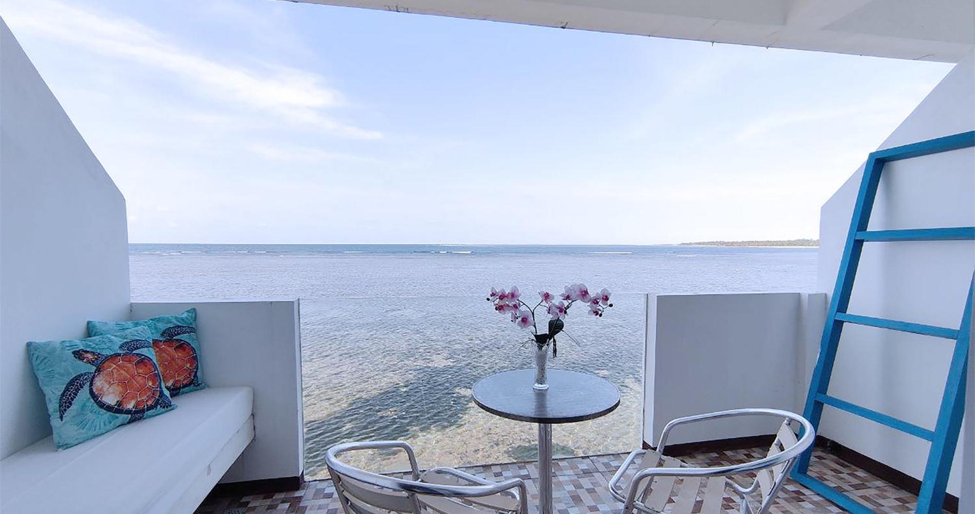 Casa Almarenzo Bed & Breakfast Bolinao Exterior foto