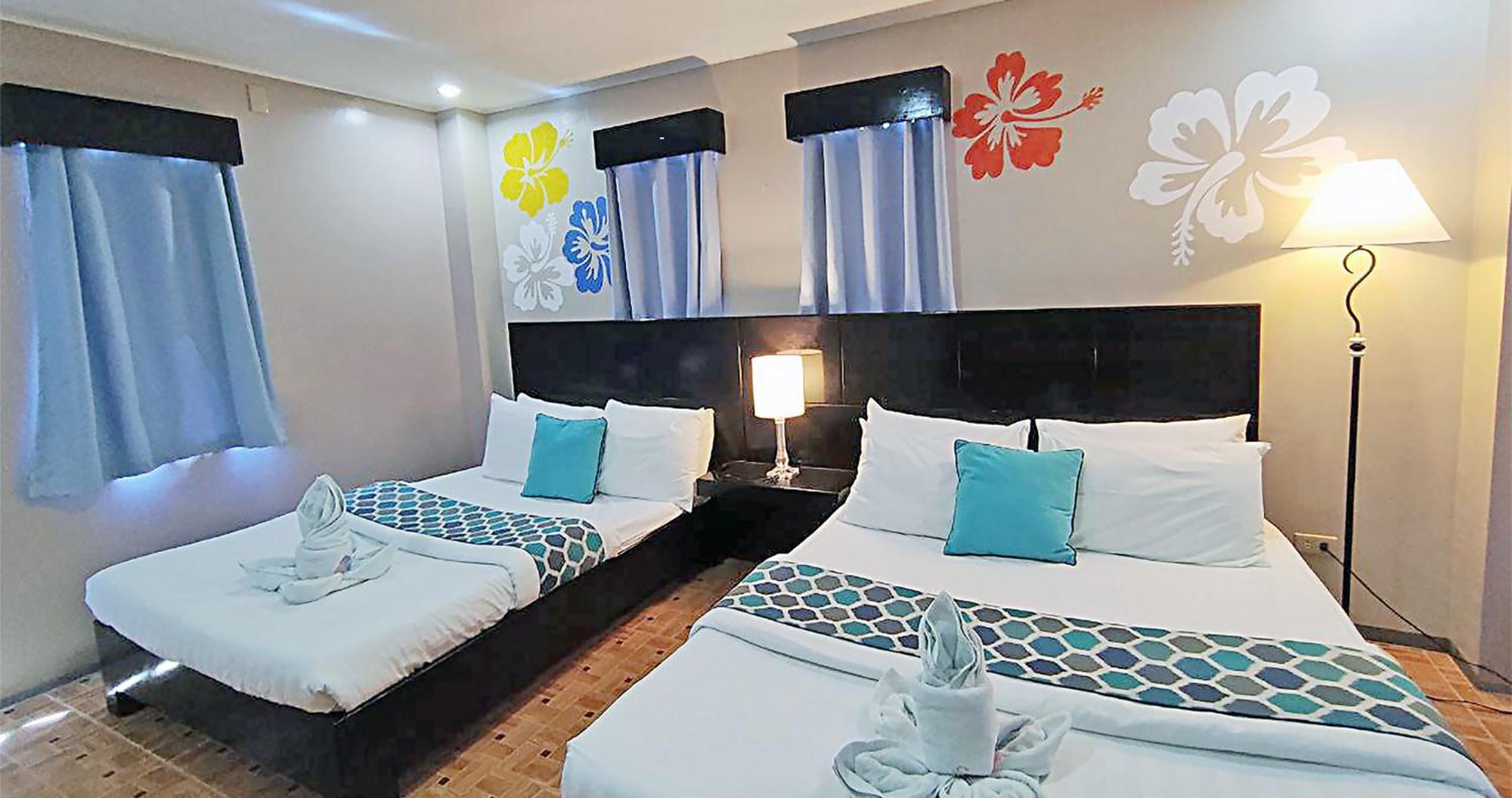 Casa Almarenzo Bed & Breakfast Bolinao Exterior foto