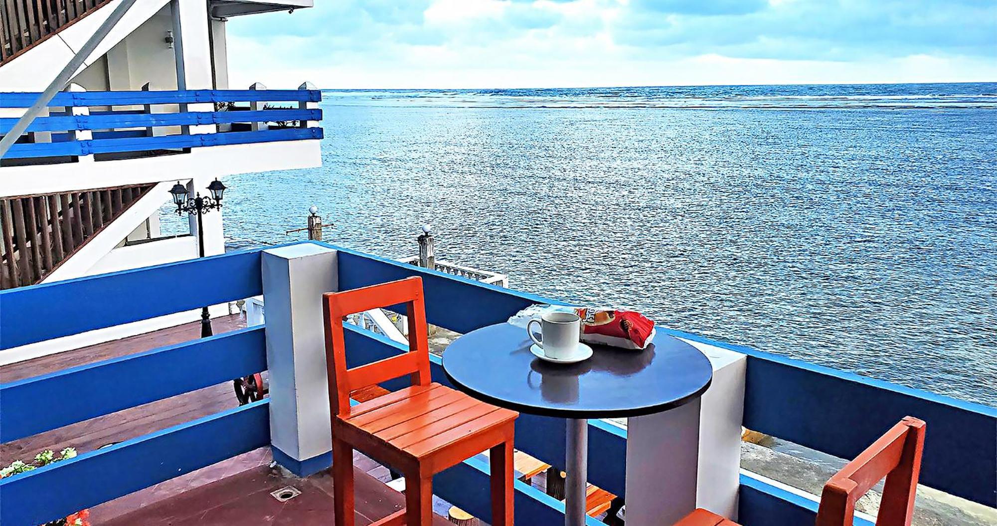 Casa Almarenzo Bed & Breakfast Bolinao Exterior foto